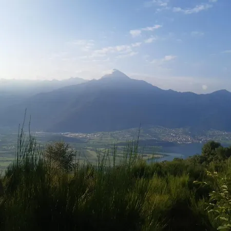 Casa Anna - Montemezzo Holiday home *